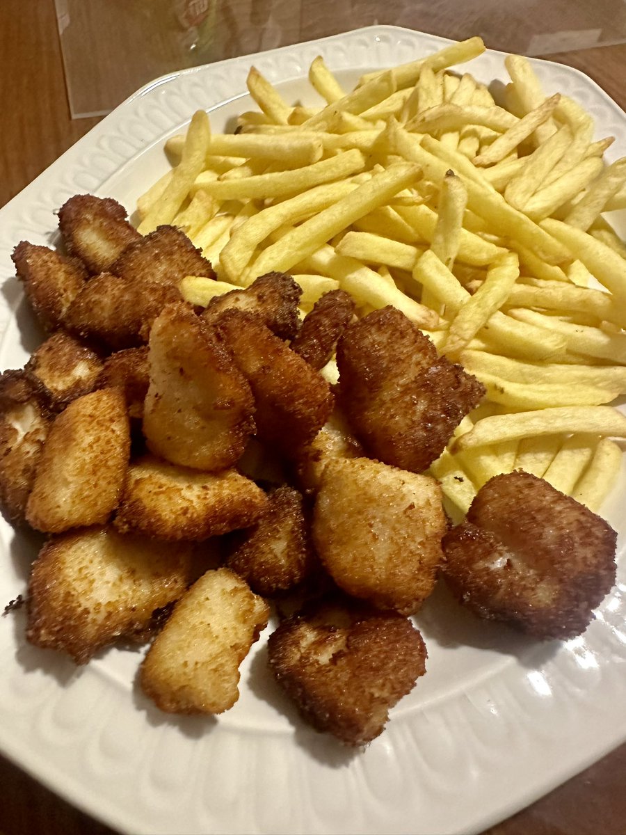 🍴👨‍🍳 Lagrimitas de pollo caseras

#Paladarcaballa #food #foodporn #foodie #foodphotography #foodblogger #foodpics #foodblog #foodphoto #foodshare #foodaddict #fooddiary #foody #comida #tasty #tastyfood #pollo #chicken #cena #dinner #gastronomia #cooking #homemadefood