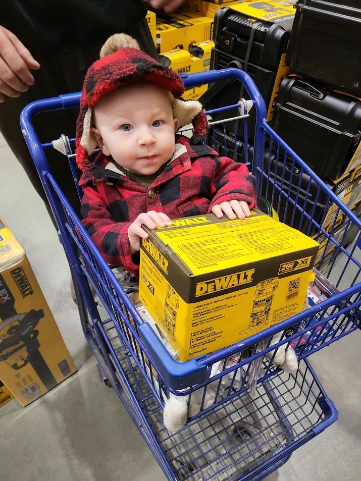 Enough posts about the incredible deals you & your babes can find at KMS Tools DeWalt Days! Time to stop and say awww 🥰
This little lumberjack woodworker knows where to find the good stuff!
💛🖤💛
#ToolsPlease #DeWaltTools #DeWaltPowerTools #ToughInTheNorth #PowerTools #KMSTools