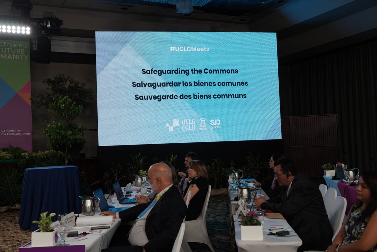 🟡 #UCLGMeets 

Durant la session sur la sauvegarde des biens communs, André Viola & Fernando Gray ont réitéré l'engagement fort des #gouvlocaux concernant :

➡️l’éradication de la pauvreté
➡️la protection de la biodiversité
➡️le développement économique
➡️l’égalité entre tous