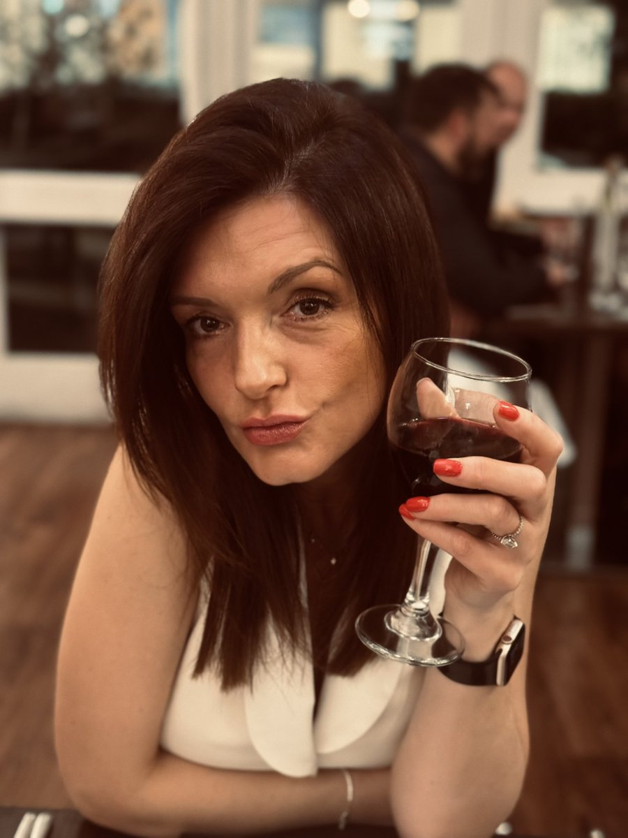 Barto1981's tweet photo. Happy Birthday to @2211Robey you are my absolute world. Love you with all my heart…. Thanks for being you ♾️🫶🏼 ❤️ https://t.co/c2L1JSFW15