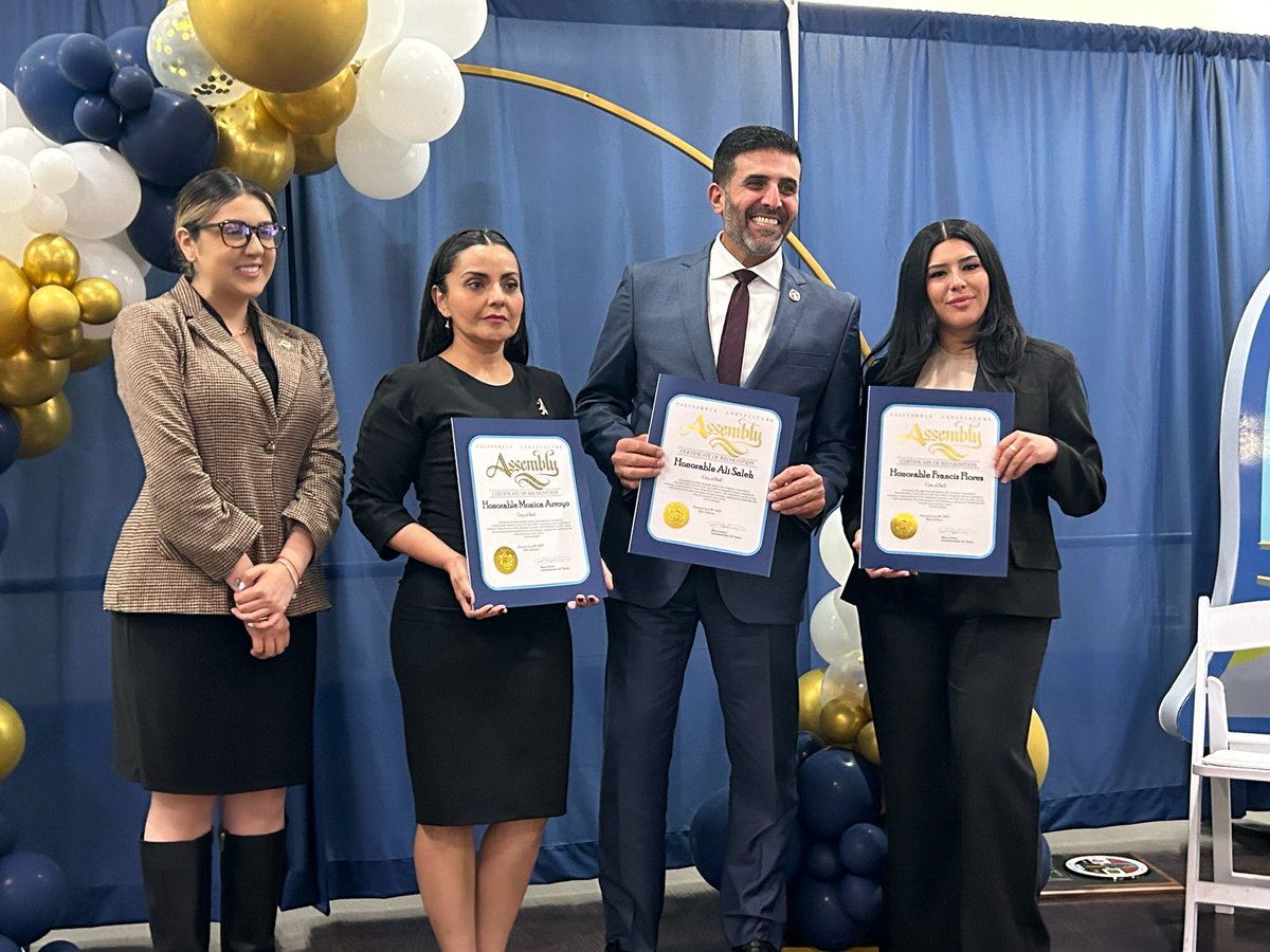 Last night in the @CityofBell, #TeamPacheco welcomed council members Monica Arroyo and @AliSaleh back for another term, and extended congratulations to Francis Flores for her first! I am honored to serve the residents of this city alongside you.