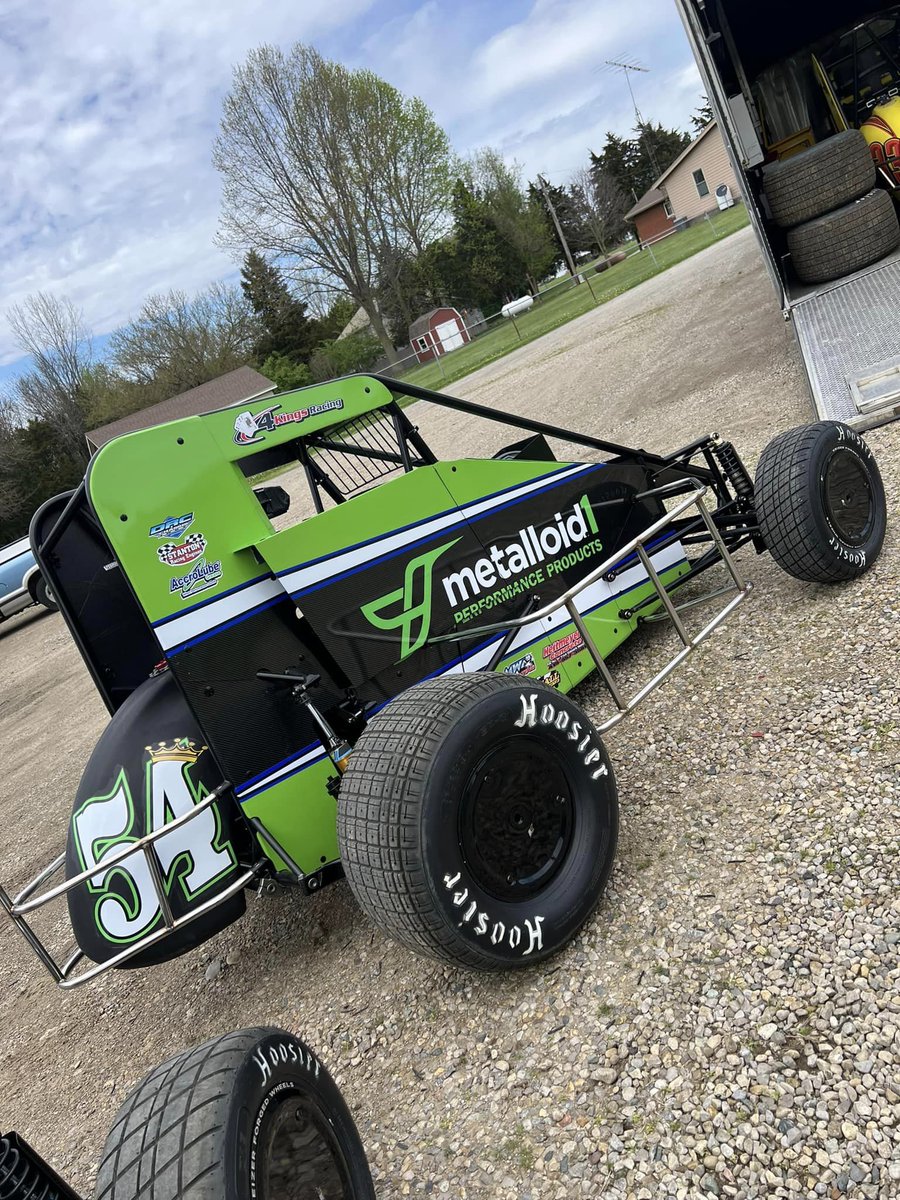 USACNation's tweet image. King Size! 👑

Welcome to USAC @NosEnergyDrink National Midget racing's newest full-time team, @4KingsRacing.

1⃣4⃣ @JakeAndreotti 

5⃣4⃣ @WestfallRacing 

☝️ week from tonight, the season begins at @kokomospeedway April 26-27.