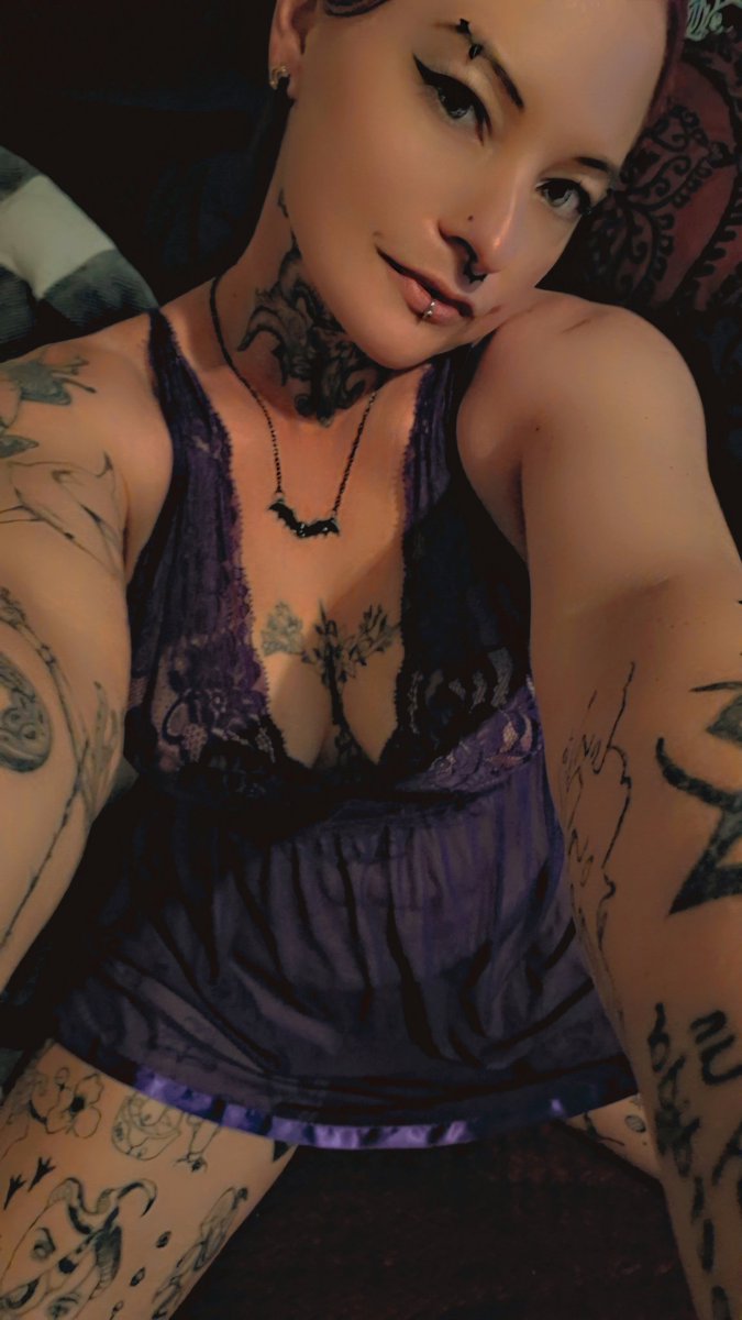 cutecrow26's tweet photo. Do you like my lingerie? #onlyfans #sexy #lingerie #hot https://t.co/PosdYHXMSa