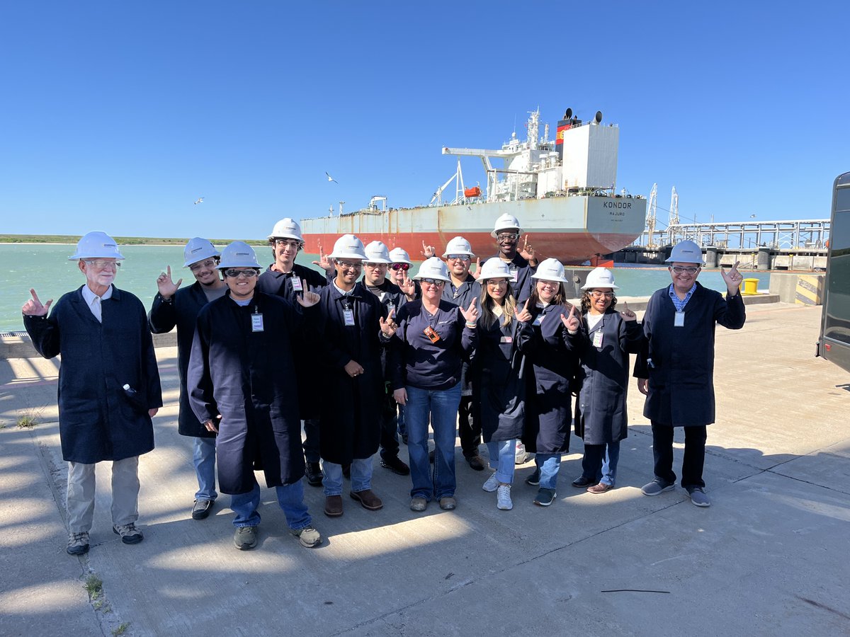 TAMUK_EVEN's tweet photo. Environmental students visited the Enbridge Ingleside Energy Center as part of the Air Pollution Control course. We learned about air emissions control technologies at the largest crude oil storage and export terminal by volume in the US.
It was a very exciting field trip!! https://t.co/REsdWFgYNq