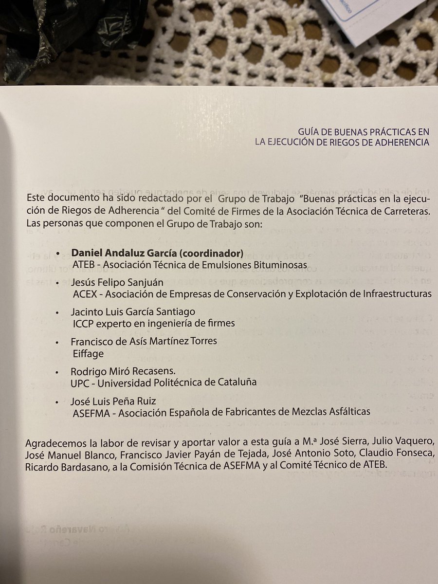 Queda poco para el reencuentro en Congreso CILA #XXIICILA Granada 🇪🇸
Aprovecho de agradecer a mis amigos españoles <a href="/PADECASA/">PADECASA</a> <a href="/javloma/">Javier Loma</a> por enviarme el libro que aporte mi granito junto a <a href="/daniel_andaluz/">Daniel Andaluz</a> <a href="/ATC_PIARC/">ATC</a> “Guía de Buenas Prácticas en la Ejecución de Riegos de Adherencia”