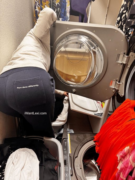 Ok, I see how the bitches get stuck in the dryer https://t.co/Yein0jajcG<a href="/tag/trendsetter"class="tags"><span>#trendsetter</span></a>