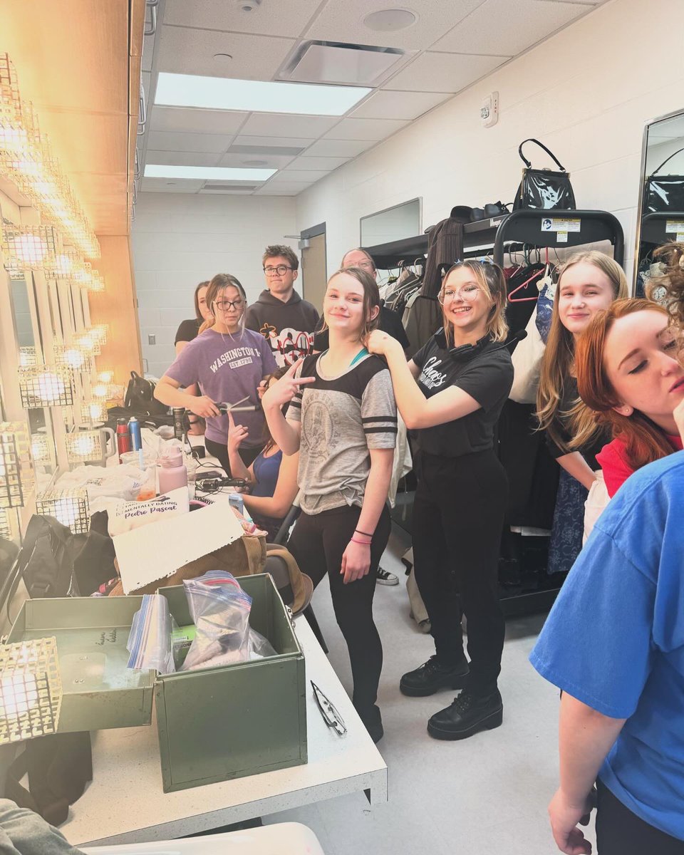 AGPSFineArts's tweet photo. AND THATS A WRAP ON OPENING NIGHT! Congrats to everyone involved who made a wonderful show! Now onto SATURDAY &amp; SUNDAY!

2 MORE CHANCES TO SEE SHERLOCK HOLMES

Saturday (April 20th) - 7PM
Sunday (April 21st) - 2PM

ADMISSION: $6 - Adults, $5 - Students (FREE with activity pass) https://t.co/hStsQd26oY