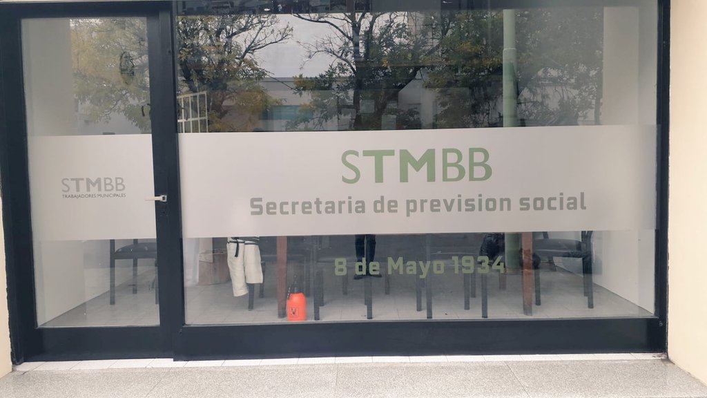 stmbb's tweet photo. Puesta en valor de la nueva oficina de  Secretaría de Previsión Social del @STMBB en CASTELLI 371 🙌🏻🙂
"Los jóvenes son el futuro, nosotros la historia"

@Aguero_M_A https://t.co/Bdg6JX4S8k