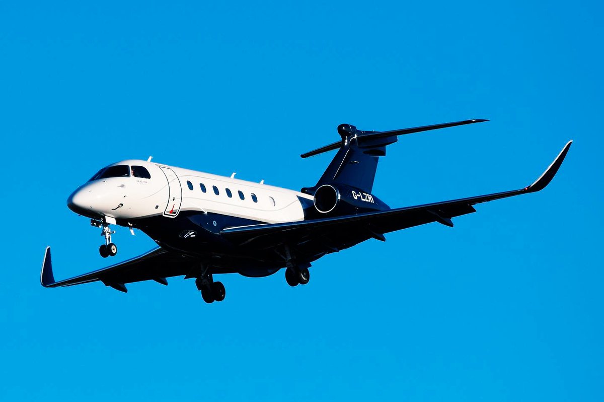 The #Praetor600 is today’s #PhenomenalFriday selection! This super-midsize jet is known for its best-in-class range and performance and features cutting-edge technology and ergonomics on its flight deck. Thanks to @/bizjetpics (on Instagram) for sharing this photo. #WeAreEmbraer