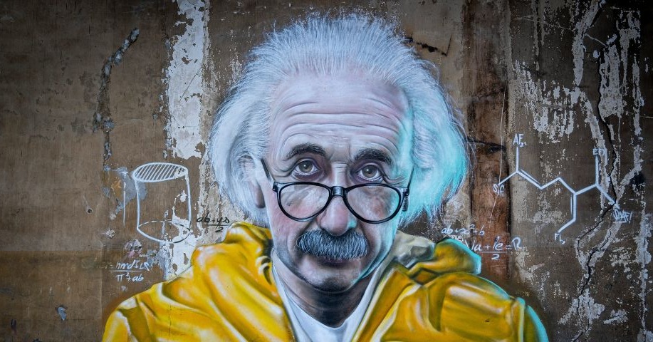 EvangelicoD's tweet photo. #AlbertEinstein, el genio que se desmarcó del #ateísmo https://t.co/NFhexodJsX El famoso científico fue puente entre #ciencia y #religión, como dice su frase: "La ciencia sin religión está coja; la religión sin ciencia está ciega" https://t.co/B5EScjVbgb