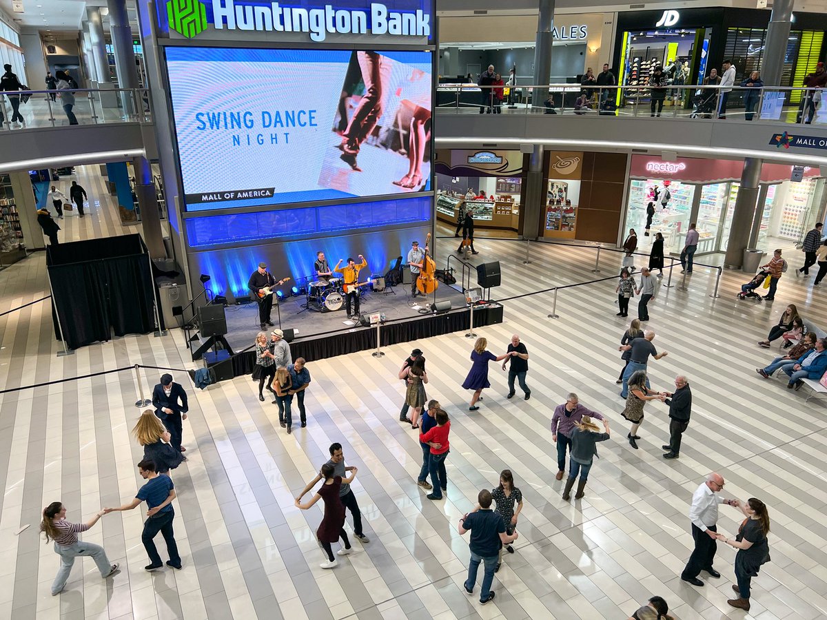 Who is ready for Swing Dance Night? ✋✋✋ Swing over to the @Huntington_Bank Rotunda at 6:30 p.m. tonight to dance + boogie with Lena & the LoveKills! 💃