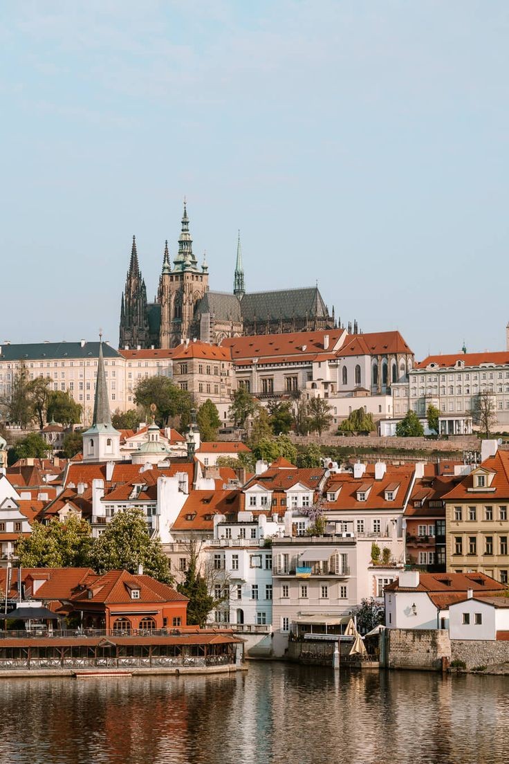 What would you do if you had a 72-hour trip to Prague? @Architectolder #Prague #CzechRepublic #castle #travel #architecture #photography #castle #old #nature