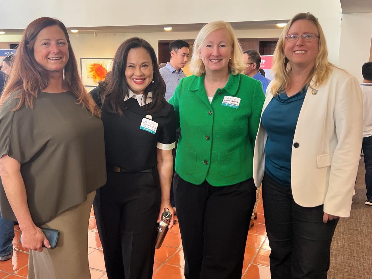 tammykimOC's tweet image. Having a blast at the various Irvine Tech Week events across the city! 

Sunday is the last day so make sure to visit IrvineTechWeek.com for more information.

#WeAreIrvine #Irvine #IrvineTechWeek #Startup #Events