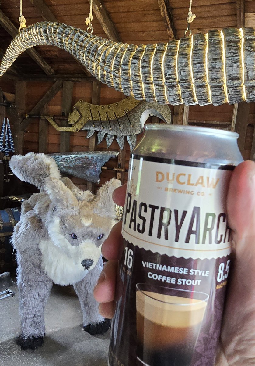 thecraftlocust's tweet photo. I like goils. I like beer.
#pastryarchy #monsterhunter #goils https://t.co/7gWmTARIEy