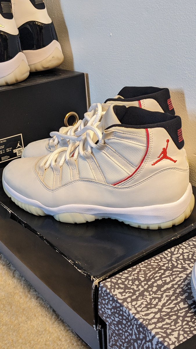 2018 Air Jordan 11's 'Platinum Tint' added to the 11 collection🤩. A slept-on release in my opinion. #SneakerHead #Jordan11