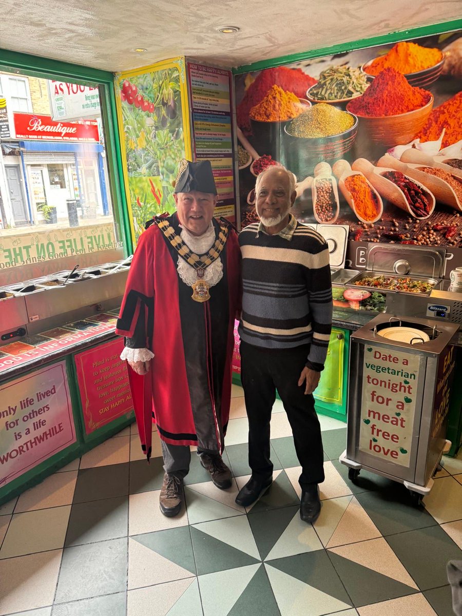 Popped in to say hello to Mohamed the proprietor at the brilliant Indian Veg restaurant in Chapel Street market.