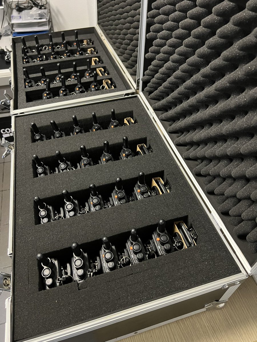 CombicomTelecom's tweet image. Alles staat klaar voor 27-04 iets met verhuur‼️ ook zijn onze nieuwe porto,s binnen voor de verhuur.