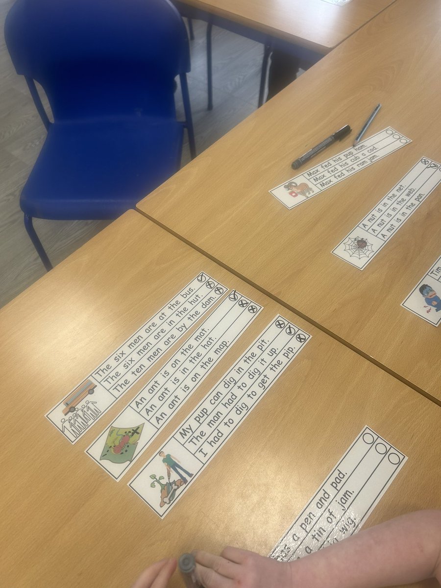 Mrs Cummings tweet media