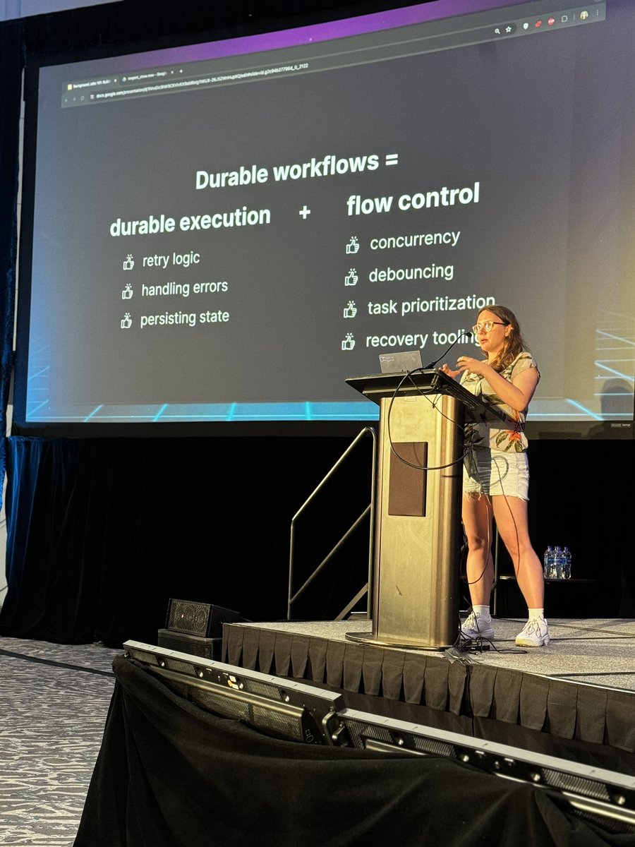 @kentcdodds @ReactMiamiConf @ythecombinator @Vjeux @bdougieYO @Una @benmvp @crtr0 @facundozurdo No one likes a queue - @SylwiaVargas teaching us a simple way to integrate Durable Workflows into our applications