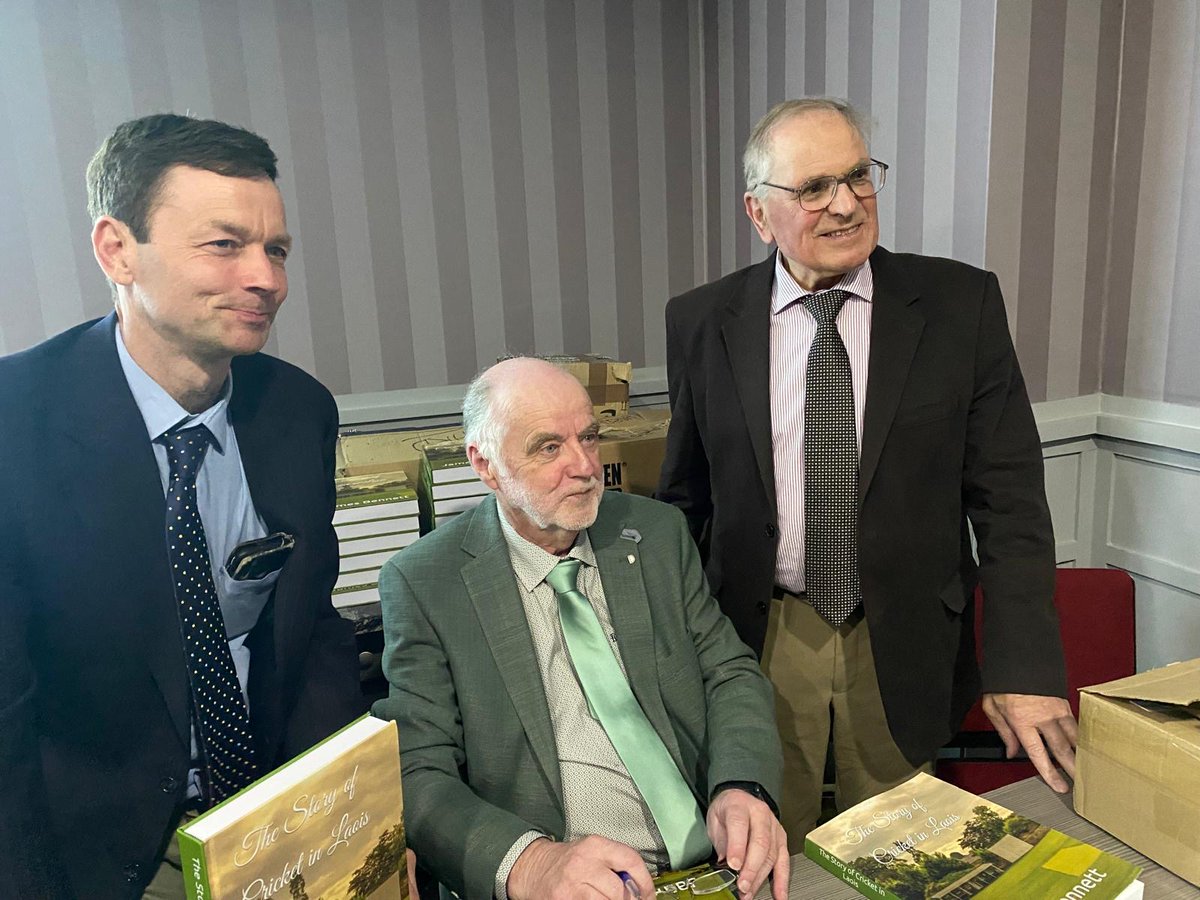📕 CRICKET IN LAOIS 📖 

Brilliant event in Portlaoise for the launch of Jim Bennett’s book about cricket in his home county - <a href="/LaoisCC/">Laois Cricket Club</a>! 🏏

Proud night for Jim &amp; all the family 👍🏻💙🤍