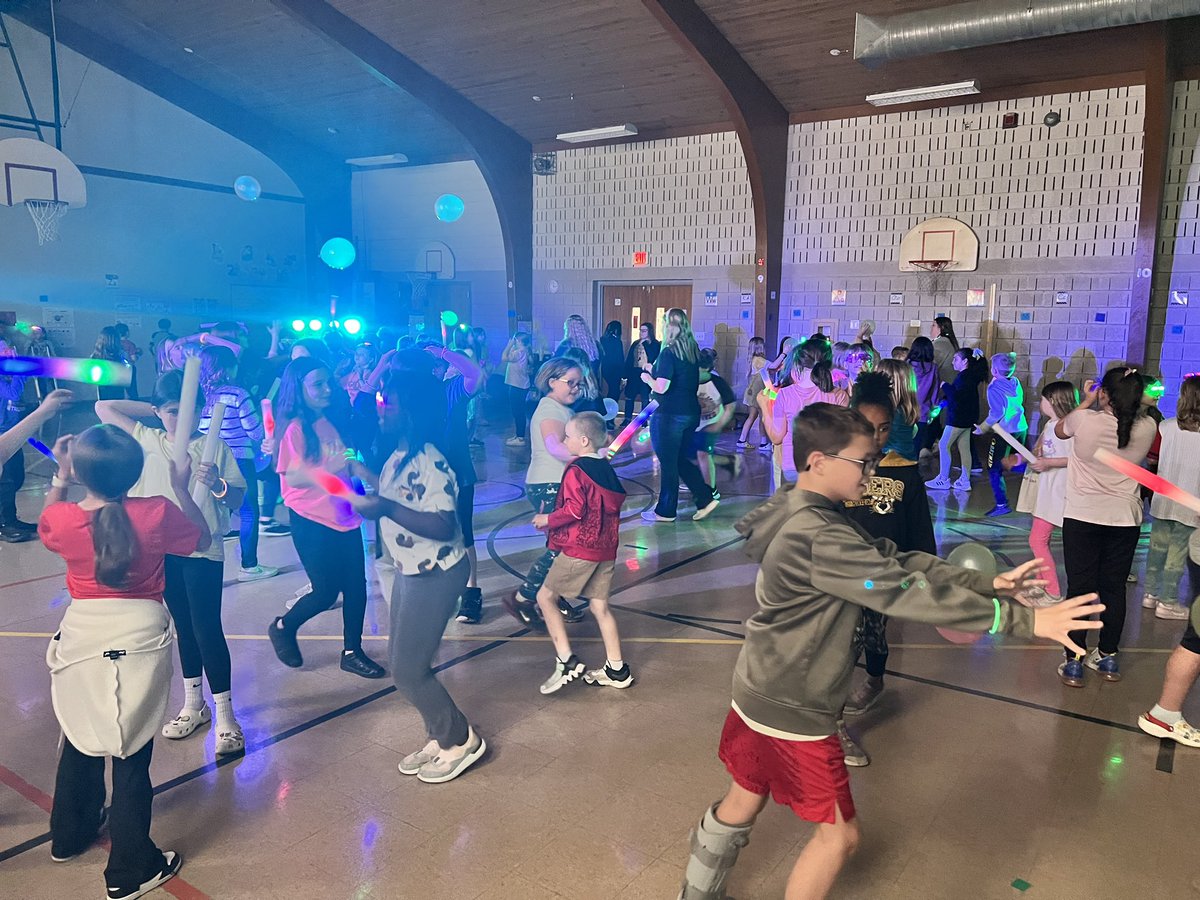 Hallie Cheney tweet media