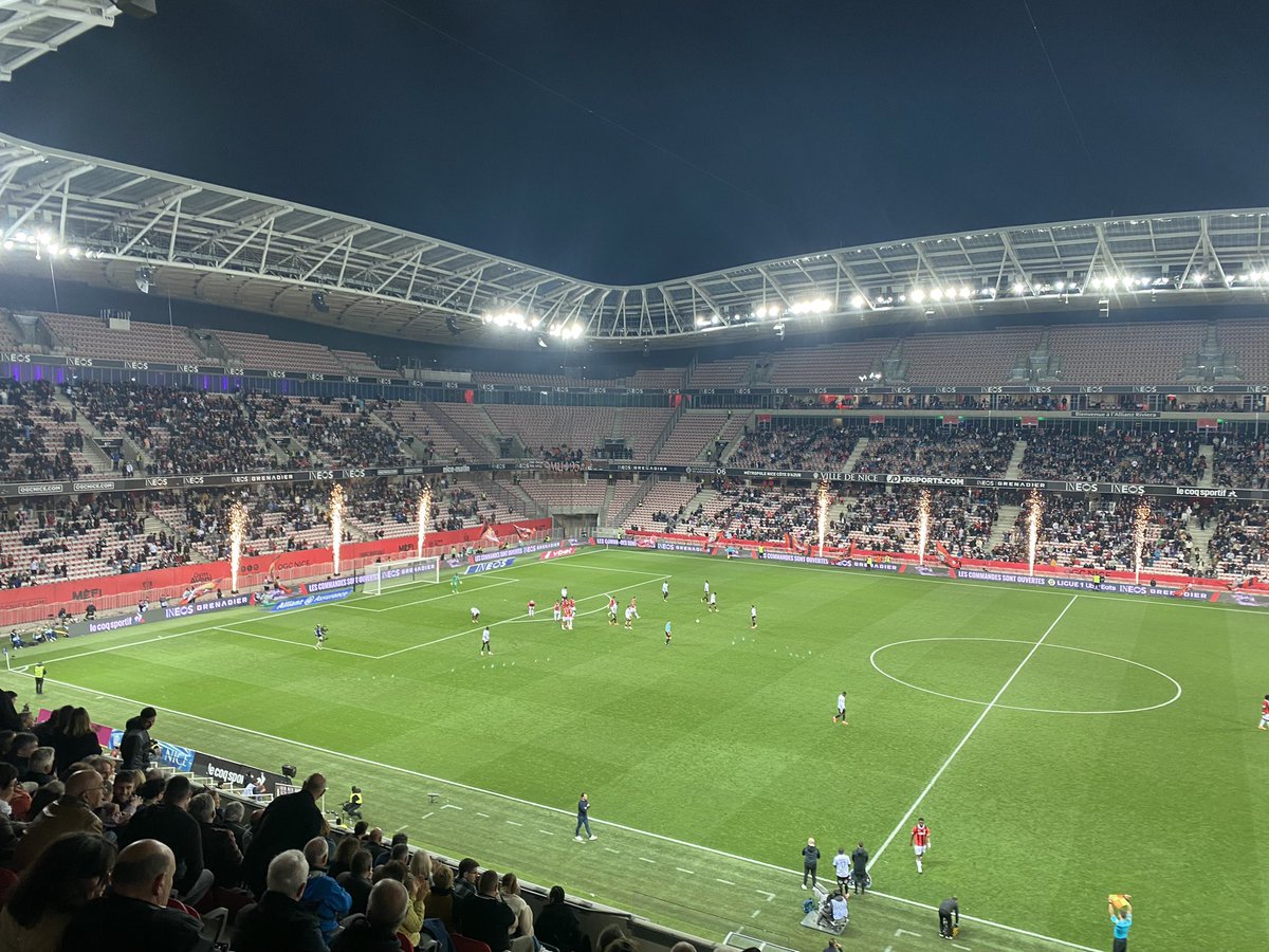 3e but niçois de la soirée signé Evann Guessand ! #OGCNFCL 😍💪#AllianzRiviera