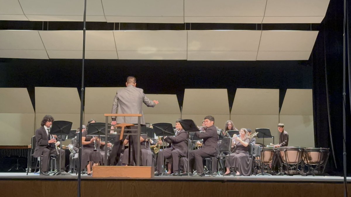 Great performance by our @YsletaHS Varsity Band at the Del Valle Wind Festival in preparation for UIL. Way to go Indians! #BOWUP #IndianPride 🏹