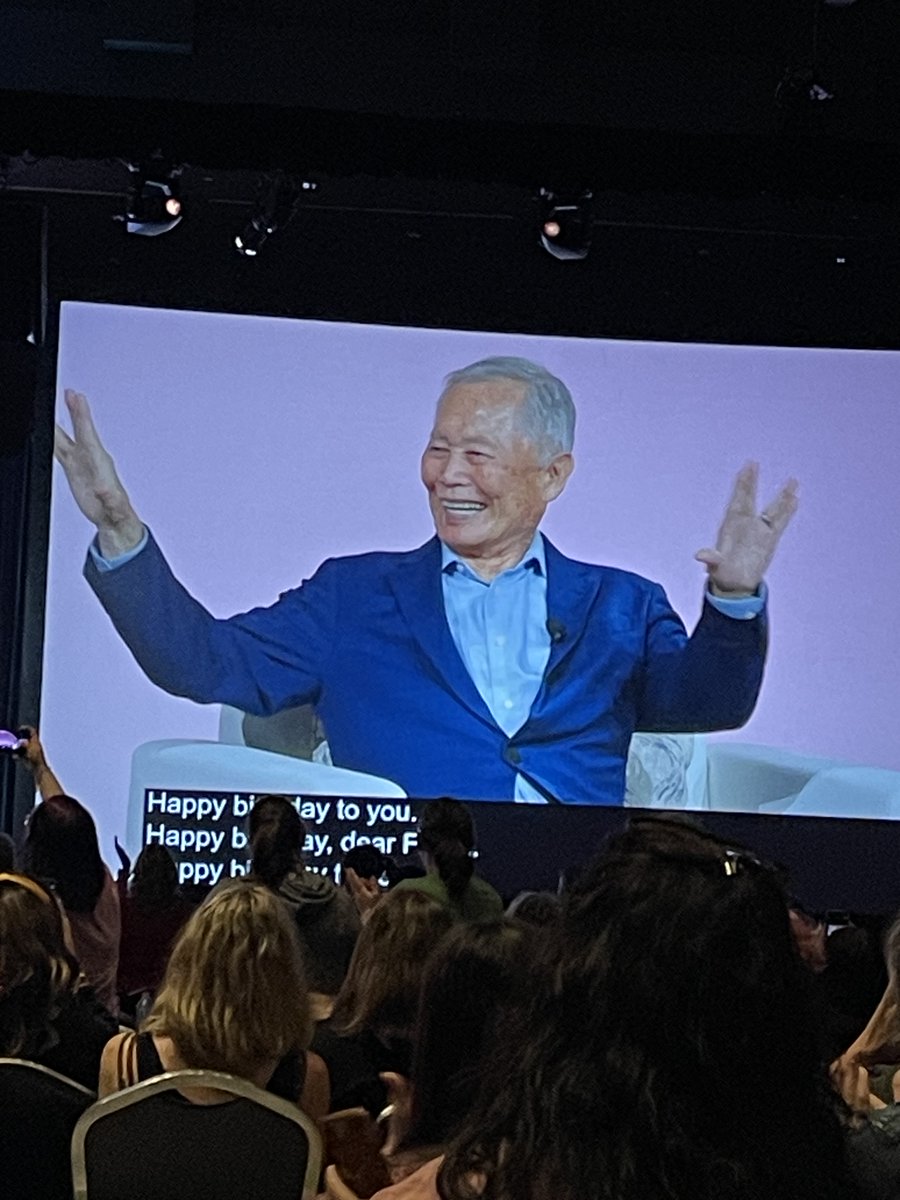 'I consider librarians and teachers to be the pillars of democracy...They create better citizens so we can create a better America.'
@GeorgeTakei  MADE ME CRY!  What a way to finish out @TXLA. Happy 87th birthday, George. You made my week.
#TXLA24 #TexasLibrarians #LiteraryTexas