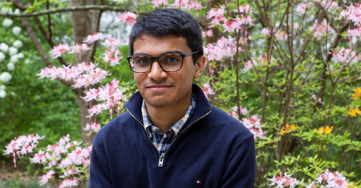 .@EmoryCollege junior Satvik Elayavalli working as an assistant researcher with Winship scientists was recently named one of two Emory undergraduates to be among the recipients nationwide of the prestigious 2024 Goldwater Scholarship. ➡️Read more: brnw.ch/21wIZTY