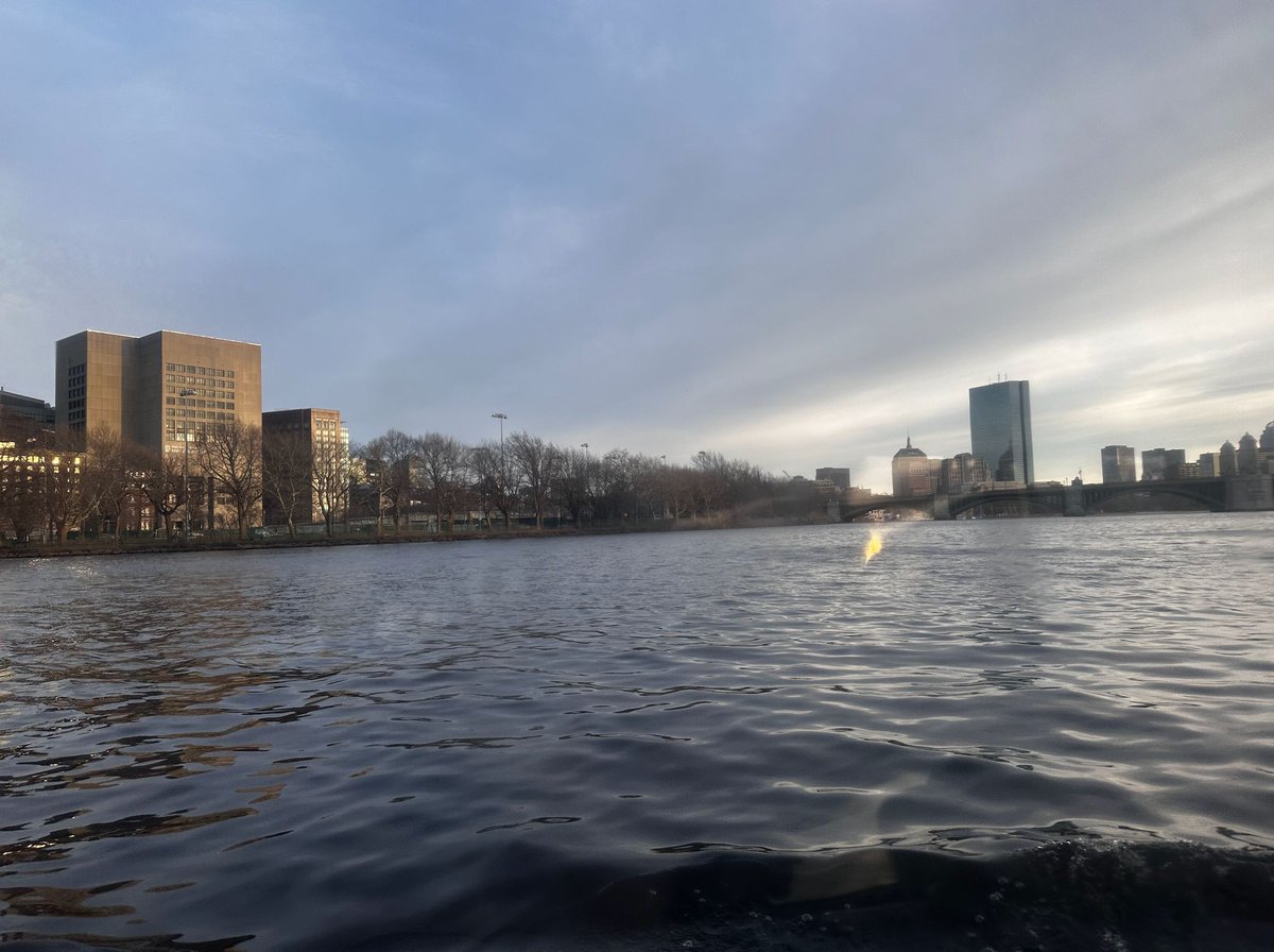 Happy #BostonPhotoFriday, featuring the Charles River, one of the cleanest urban rivers in the US. Have a nice weekend, everyone!