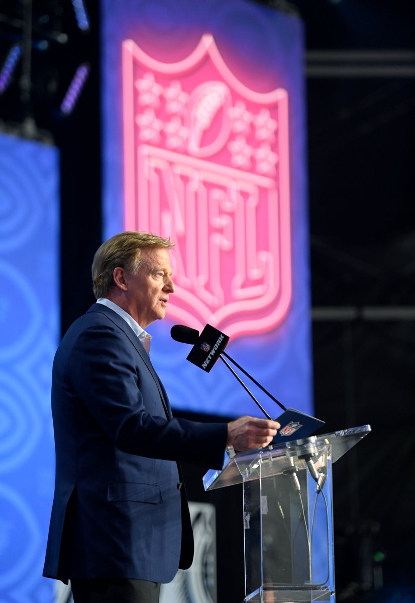 Who Is NFL Commissioner Roger Goodell and Why Do Fans Boo Him? sportico.com/feature/roger-…