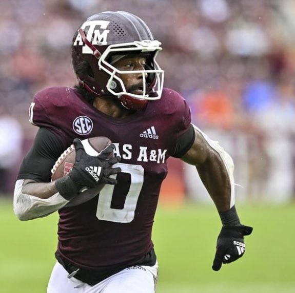 A WR that I feel like isn’t being talked about enough in this class is Ainias Smith from Texas A&M.

-5’9
-190
-Quick feet with above-average explosiveness. Can be snappy at the top of routes.
-Good burst as a ball-carrier. Pedals into high gear quickly.