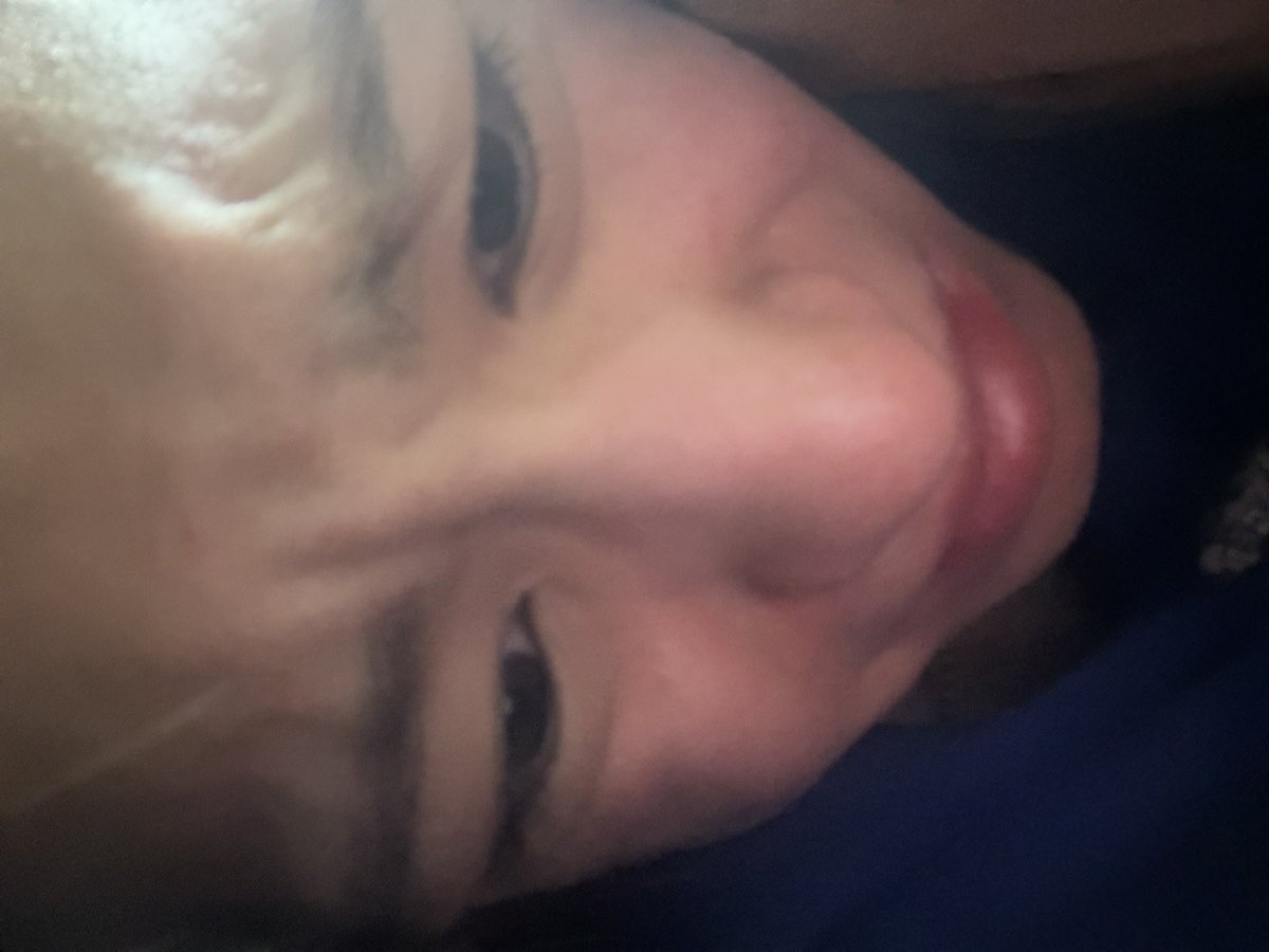 昨日6時に仕事から帰ってきて眠くて寝てたら起きたら今。わはは