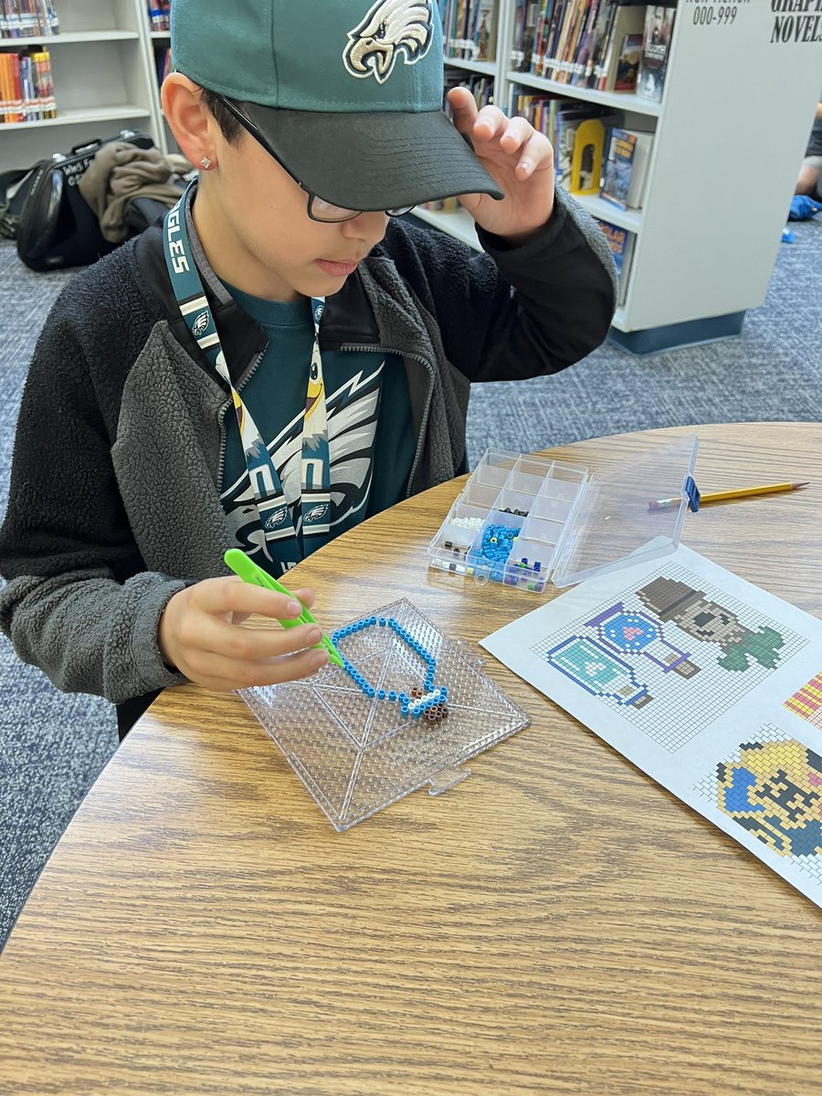 Wessendorff_LIS's tweet photo. Last day create #HarryPotter magic with Perler Beads!
#TheLibraryIsMyHappyPlace
#HarryPotterBookClub
@LamarCISD_Libraries
#FFT2017 https://t.co/ghyqfUUxJH