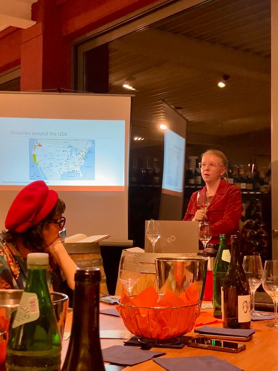 Talking about natural disaster, climate change and the wine industry in the USA while tasting wine? Count me in! Thank you @CAPASHeidelberg for inviting me to this cool event! #scicomm
