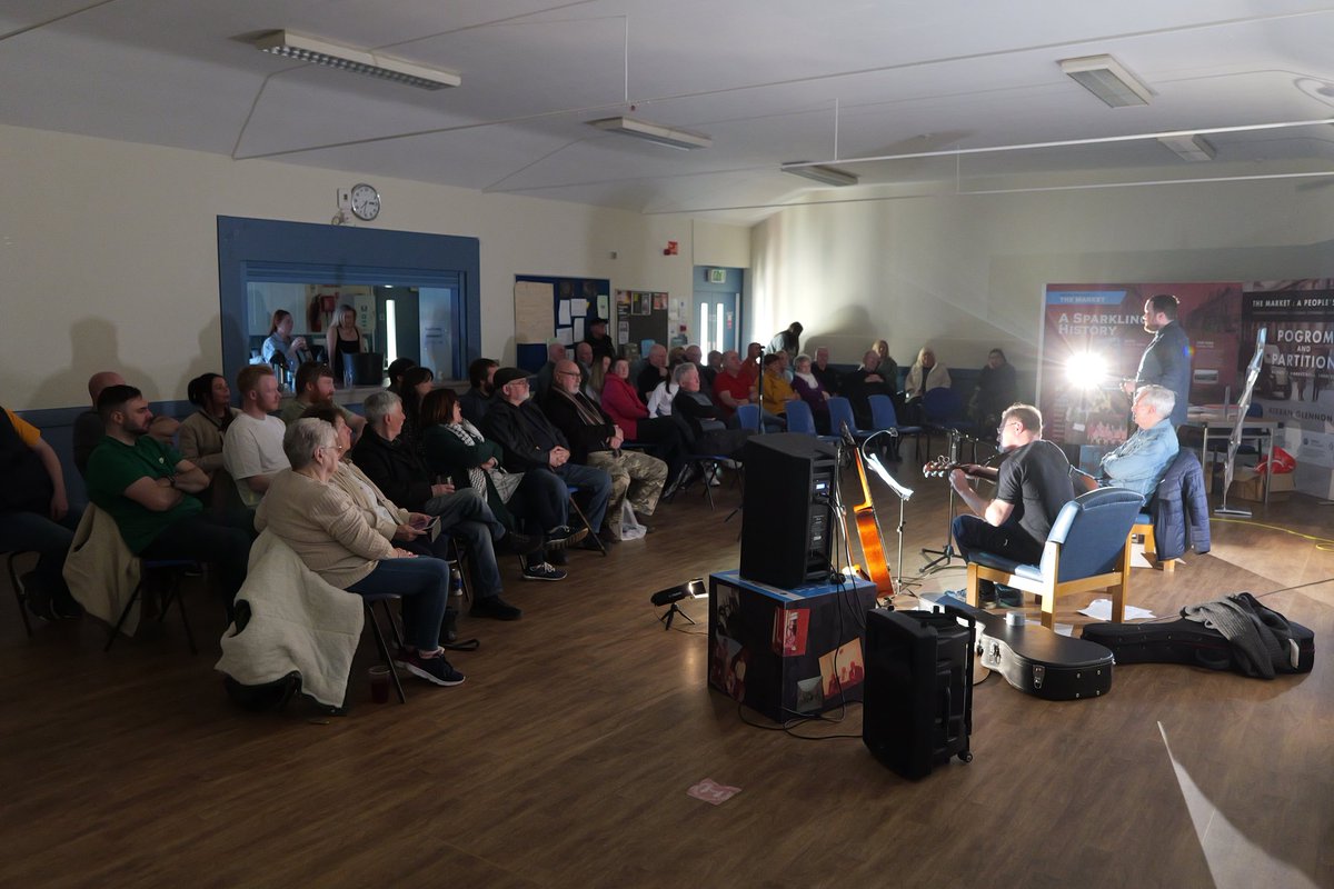 BanPangurb's tweet photo. 'In 1981 we had to stop being rebels and become revolutionaries'

A truly powerful night in the Market as Laurence McKeown reflects on his memories of the 1981 Hunger Strike accompanied by the wonderful music of Pól MacAdaim.

Go raibh míle maith agaibh to Laurence &amp; Pól 👏 https://t.co/x4j114vY8k