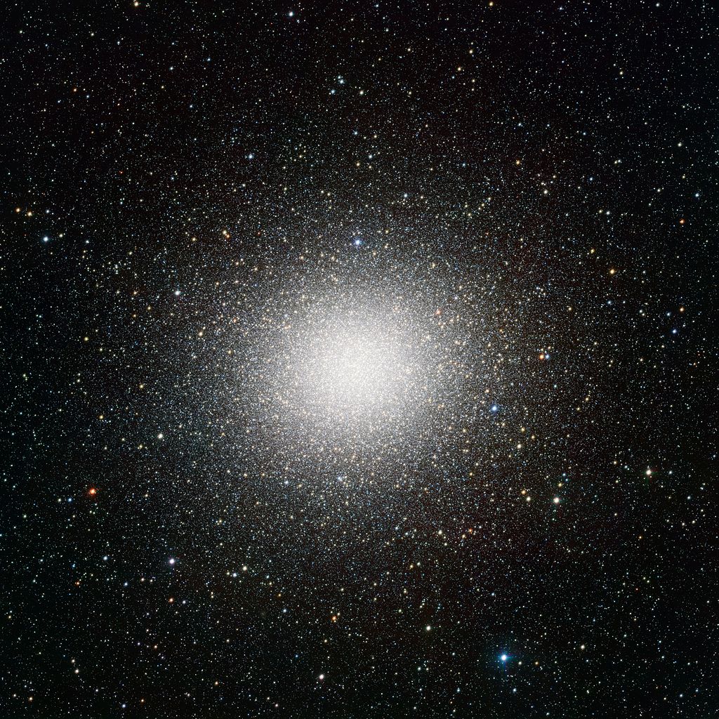 Omega an Den-Marc’h pe NGC 5139 

Dizoloet gant Edmond Halley e 1677

Pellder : 15 800 a vloavezhioù-gouloù diouzhimp e steredeg an Den-Marc’h
Meurez manat : 3,9

#bzhg #steredoniezh

📷@ESO