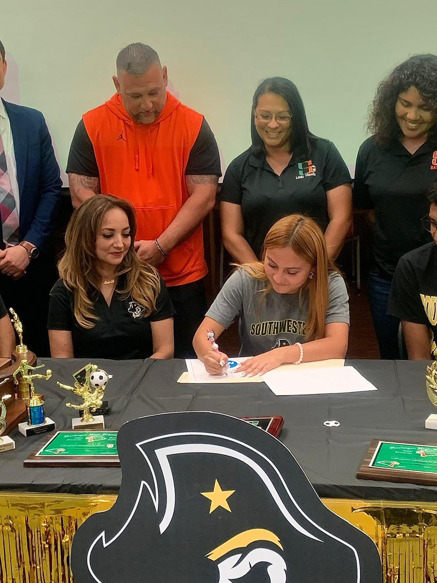 On Friday April 5th, 2024 Harlingen High School South Soccer Athlete, Kathryn A. Salinas, signed her letter of intent to play Soccer at Southwestern University. Southwestern University is a NCAA Division III school located in Georgetown, Texas and competes in the Southern