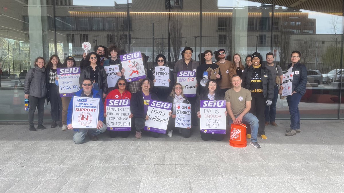 SEIU509's tweet photo. A big thank you to @GBLCBoston @sagaftra @MassNurses for joining @gradworkersofBU on the picket line today! Boston is a union town. 💪#BUGWUOnStrike https://t.co/bZmjwSqlTA