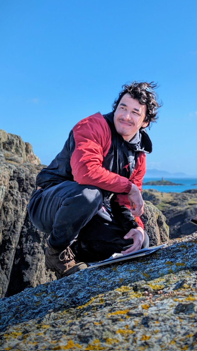 DrAndrewMiles's tweet image. All sorts of compressional #tectonic features today: thrusts, shear zones with kinematic indicators and c-s fabrics, two generations of folds and cleavage along with some later normal faults and dykes. @GawenJenkin @GeologyLeics