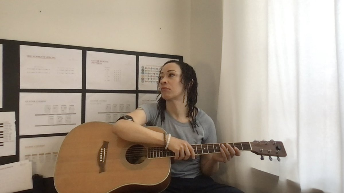 LaminarModes's tweet photo. Yes, barre chords on steel strings 😳 https://t.co/v7zq04cFhJ