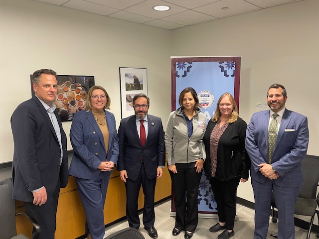 .@UNOPS_Chief held a great discussion with @USAIDMiddleEast Jeanne Pryor & @USAIDSavesLives Sonali Korde on Gaza. @UNOPS is committed to efficient fuel delivery, UXO clearance, operating the Access Support Unit, & procuring goods for humanitarian response to reach ppl in need.