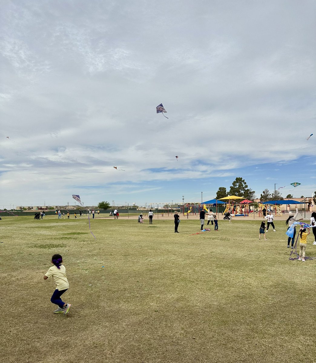 RSE Kite Day 🪁☀️🤠 <a href="/RSEcowboys/">Red Sands Elementary</a> <a href="/ArtRamos15/">Art Ramos</a> <a href="/CindyM1206/">Cindy Martinez</a> <a href="/MedinaRsepe/">Medina_RSEPE</a>