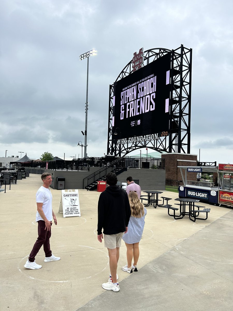 wbaarchitecture's tweet image. Kicking off Super Bulldog Weekend with @bigdonkey47 #HailState