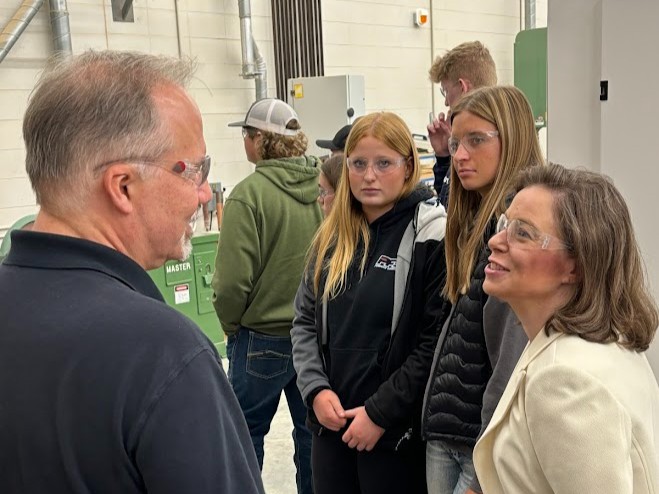 FoxValleyTech's tweet photo. We're grateful Lt. Governor @sara4WI stopped by during our Hands-On, High-Tech Open House at the S.J. Spanbauer Center in Oshkosh this week. The event gives high school students a chance to see our Woodworking Technology program and Residential Building Construction program. https://t.co/gInRhu44dg
