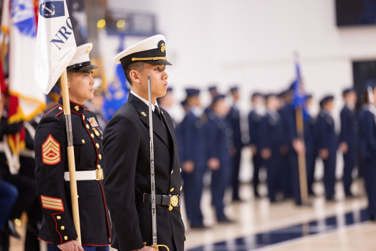 In full dress uniform, Yale’s ROTC Air Force cadets and Navy midshipmen paraded before an audience of family members and dignitaries at the annual President’s Review in the John Lee Amphitheater at the Payne Whitney Gymnasium on Thursday: bit.ly/4cYK3E9 #Yale