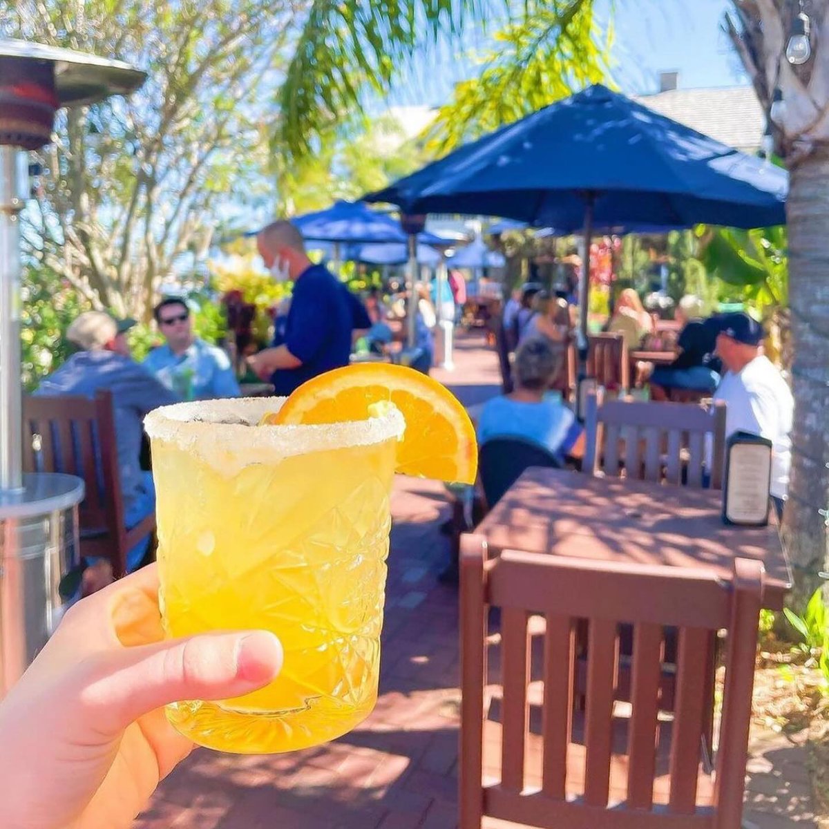 Florida's Historic Coast is the place to eat, drink & be merry! We all know vacation calories don't count! 😉 📷:@ocwhites #FloridasHistoricCoast #PonteVedraBeach #StAugustine bit.ly/2LFPnSq