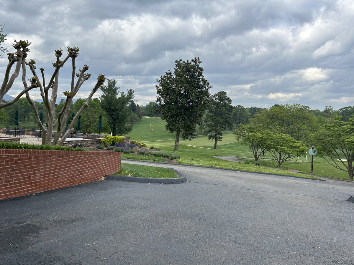 Roanoke county club in the valley