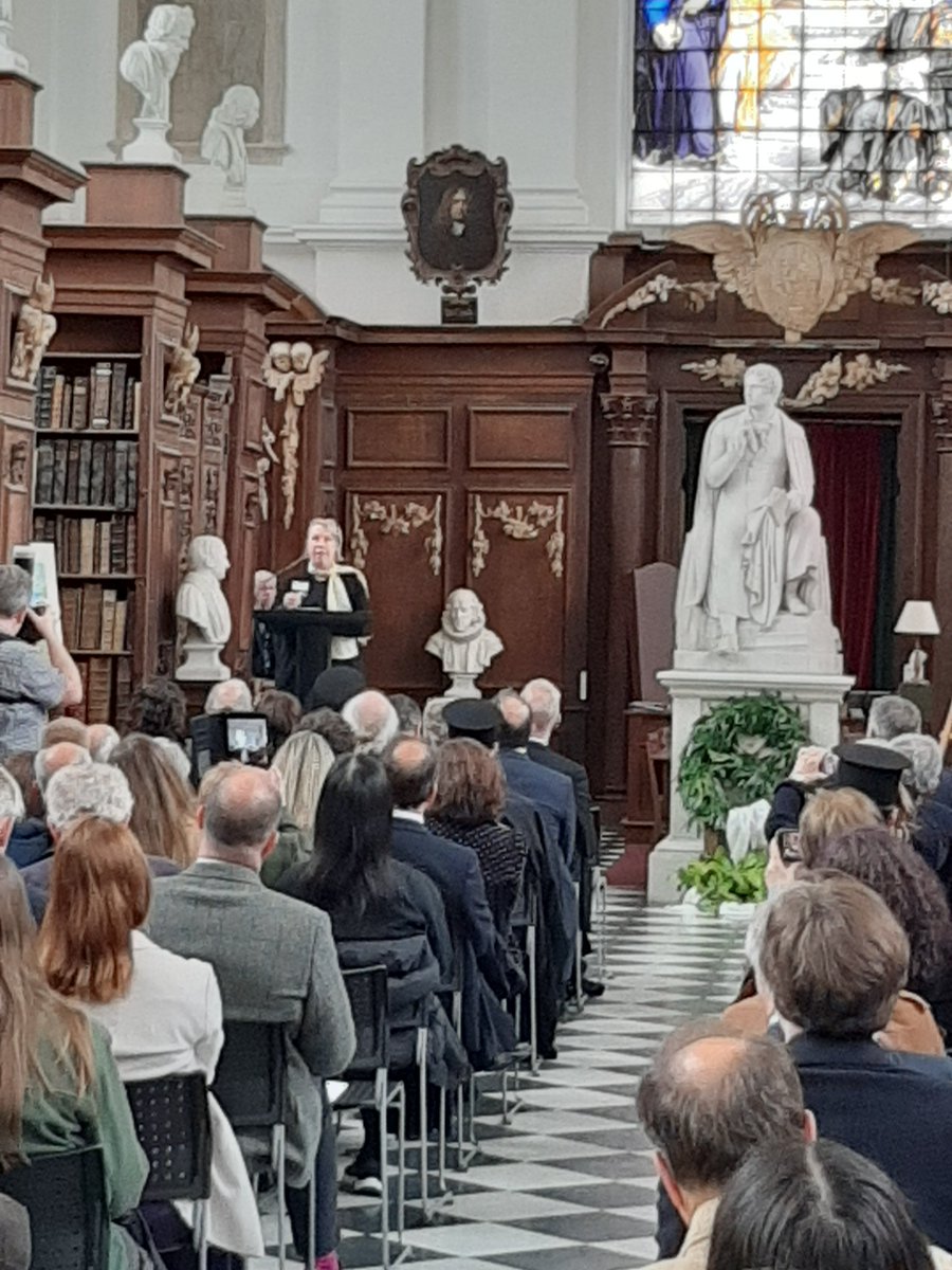 A E Stallings reciting 'The Isles of Greece' before Byron's statue in Trinity Coll. Library. Before her recital, wreaths were laid below the statue by representatives of the Greek govt, the Gk Ambassador, Mayor of Missolonghi, and the Society for Hellenism & Philhellenism.