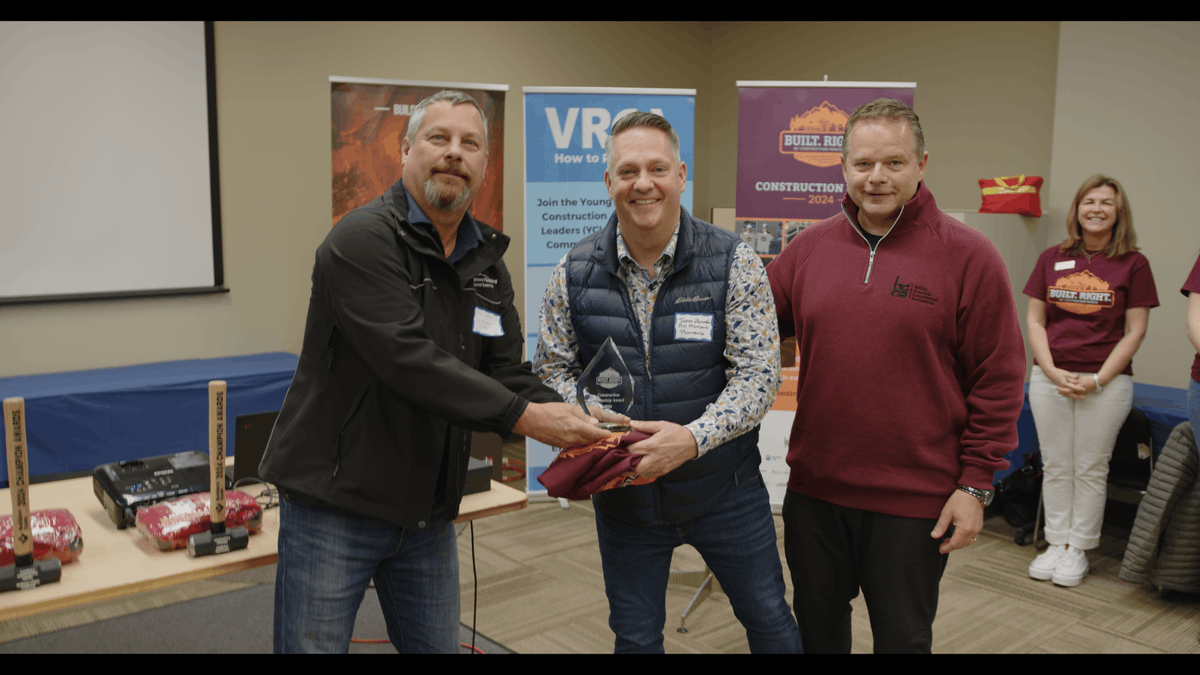 [ Construction Month ]
🥁Congratulations, Pitt Meadows Plumbing &amp; Mechanical Systems Ltd. for winning the 2024 Community Leadership Award!

📸 BCCA President Chris Atchison with Team Pitt Meadows: James Zelinski and Steve Robinson

#BCConstruction #BuiltRight #LunchBoxChallenge